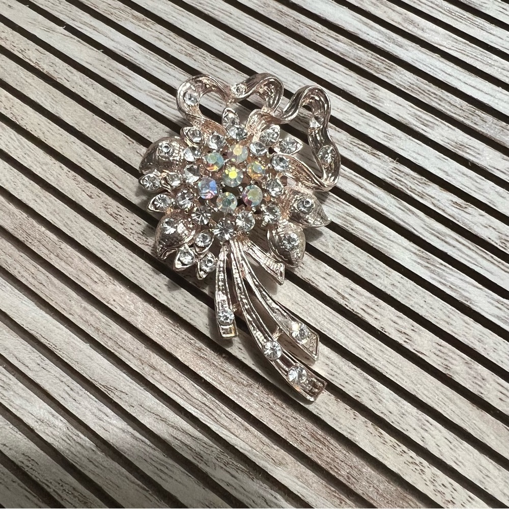 Brooch 💜 - Picture 5 of 5
